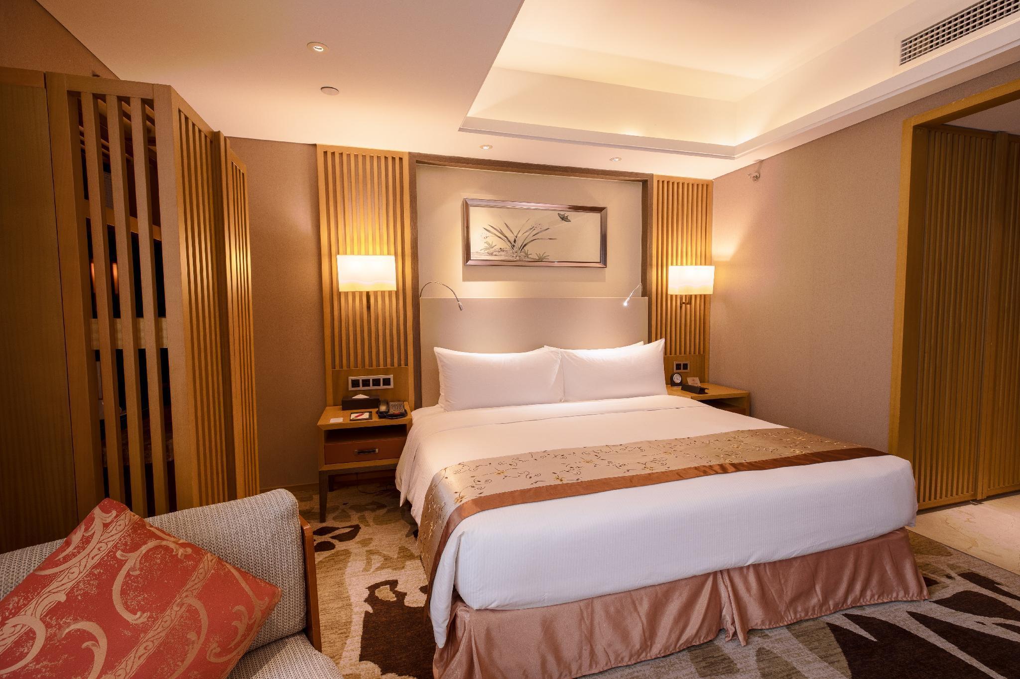Hotel Ramada Plaza By Wyndham Fuzhou South Exterior foto